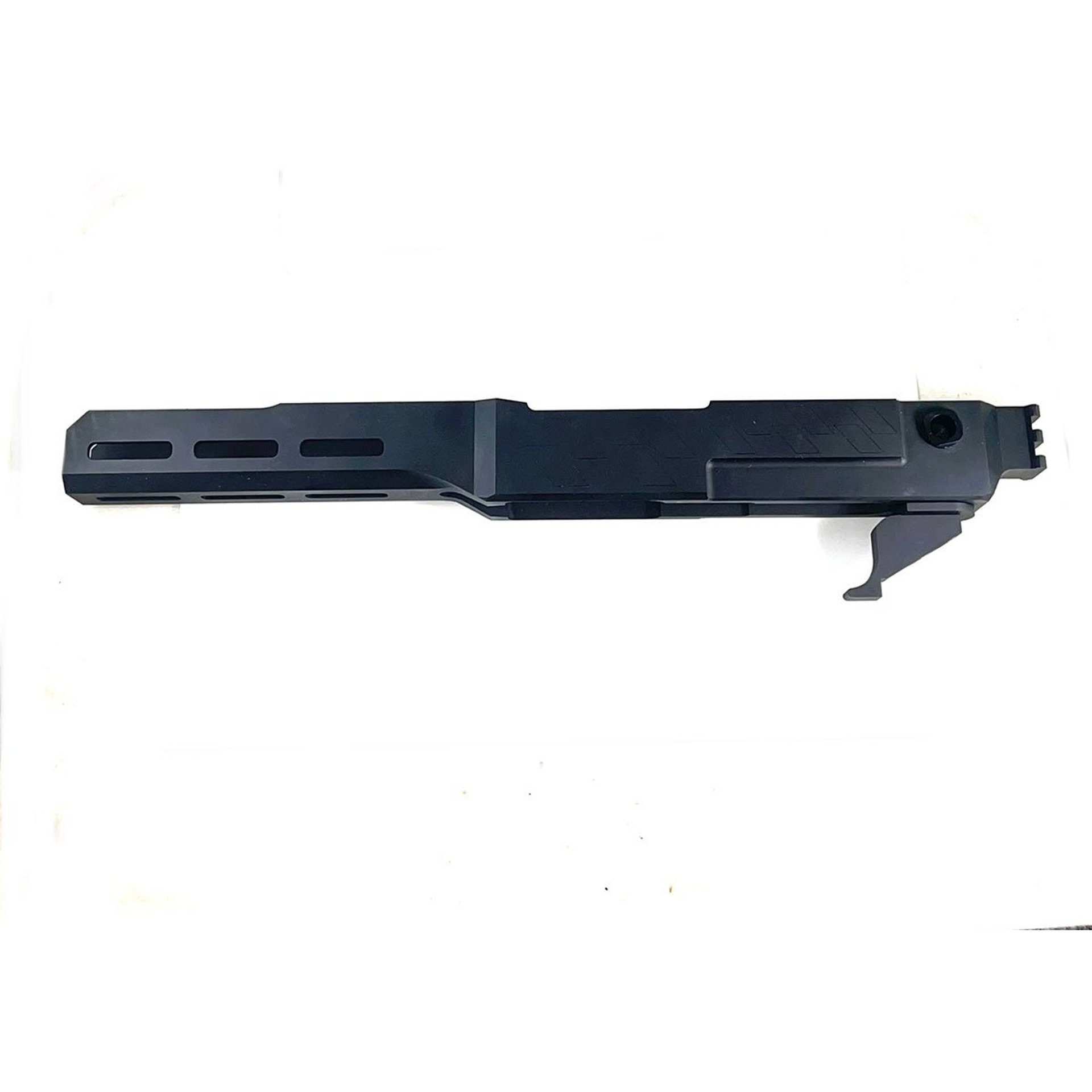 430108692_1W.jpg