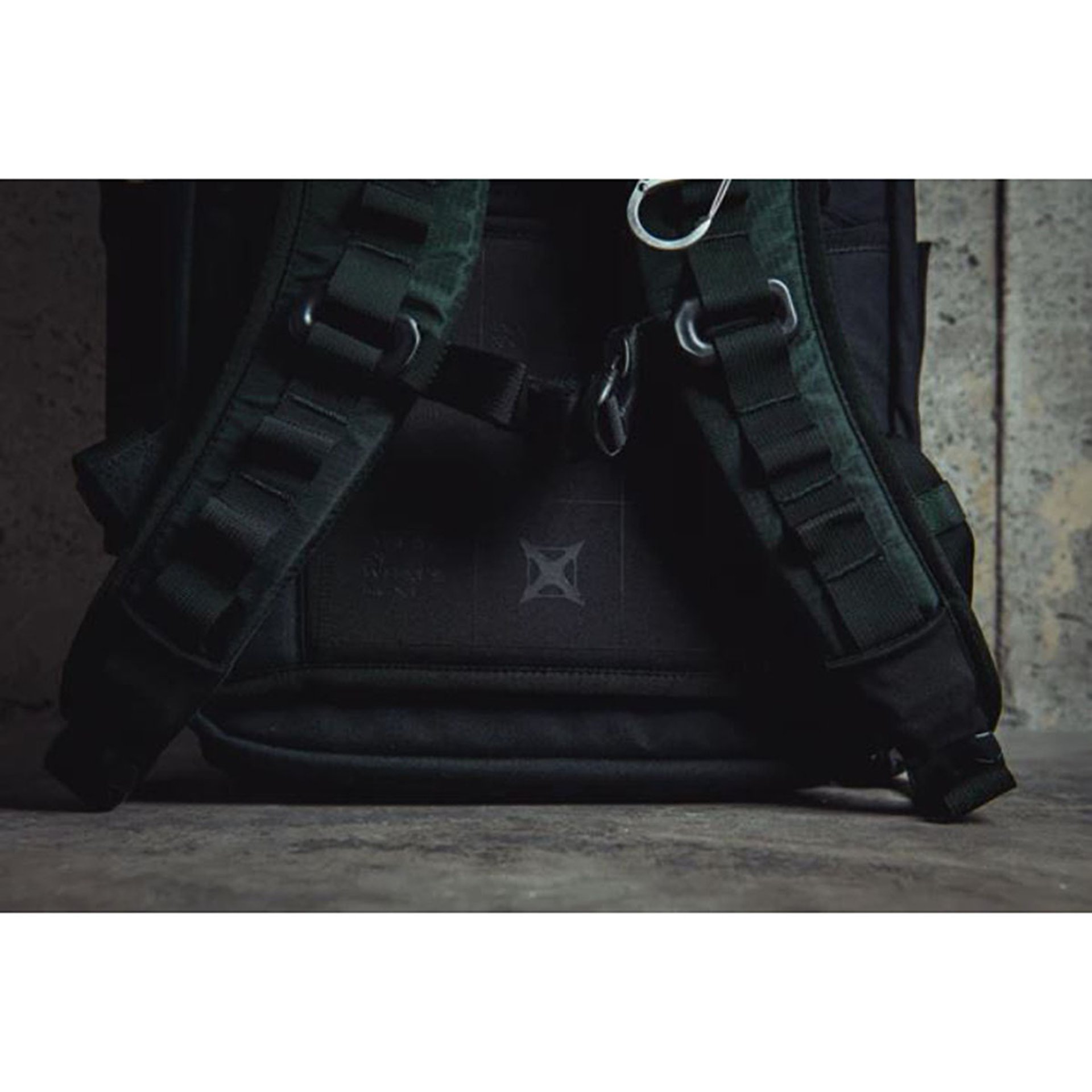 Gamut 32L Backpack Black