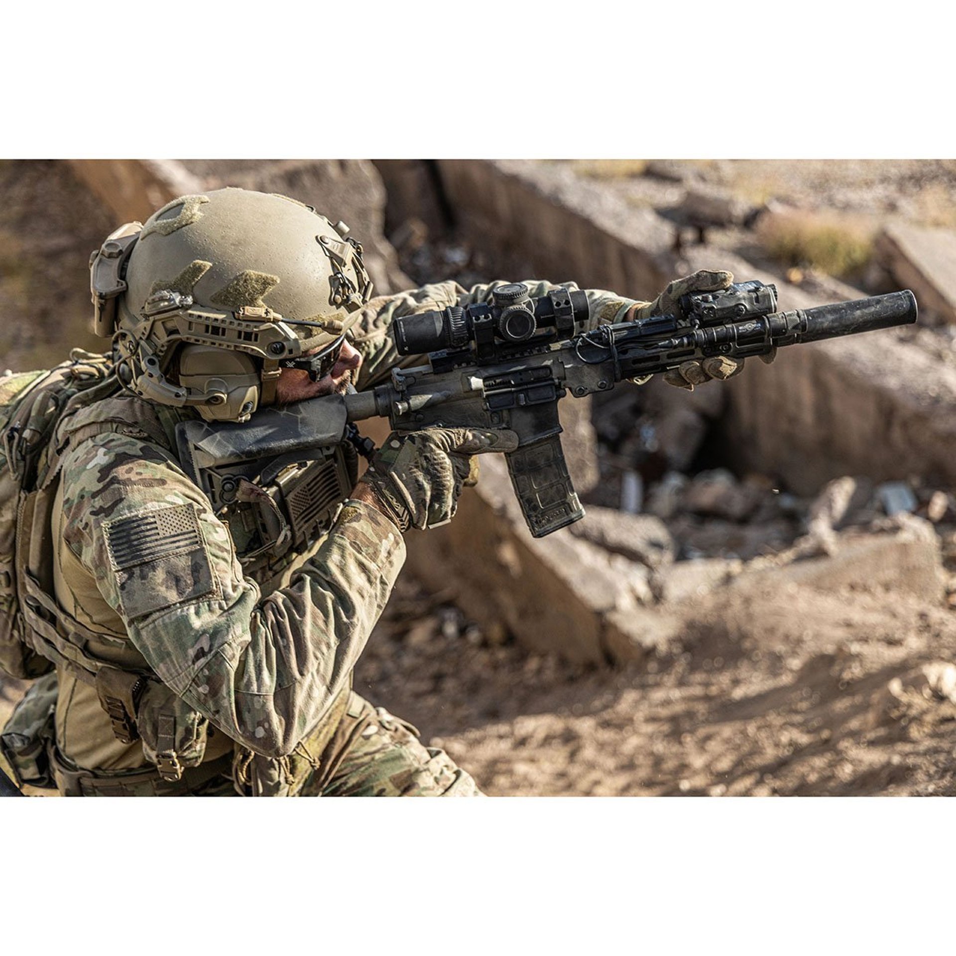 AMG 1-10x24mm FFP Illuminated EBR-9 MRAD Ret Rifle Scope BLK