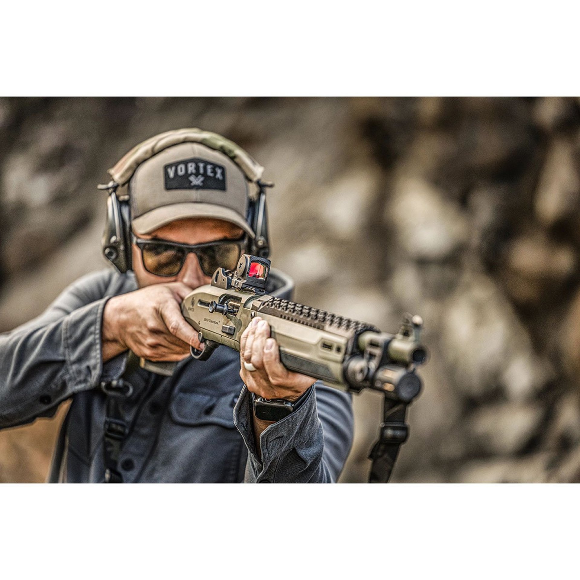 Defender-ST Micro 3-MOA Solar Red Dot Sight Black