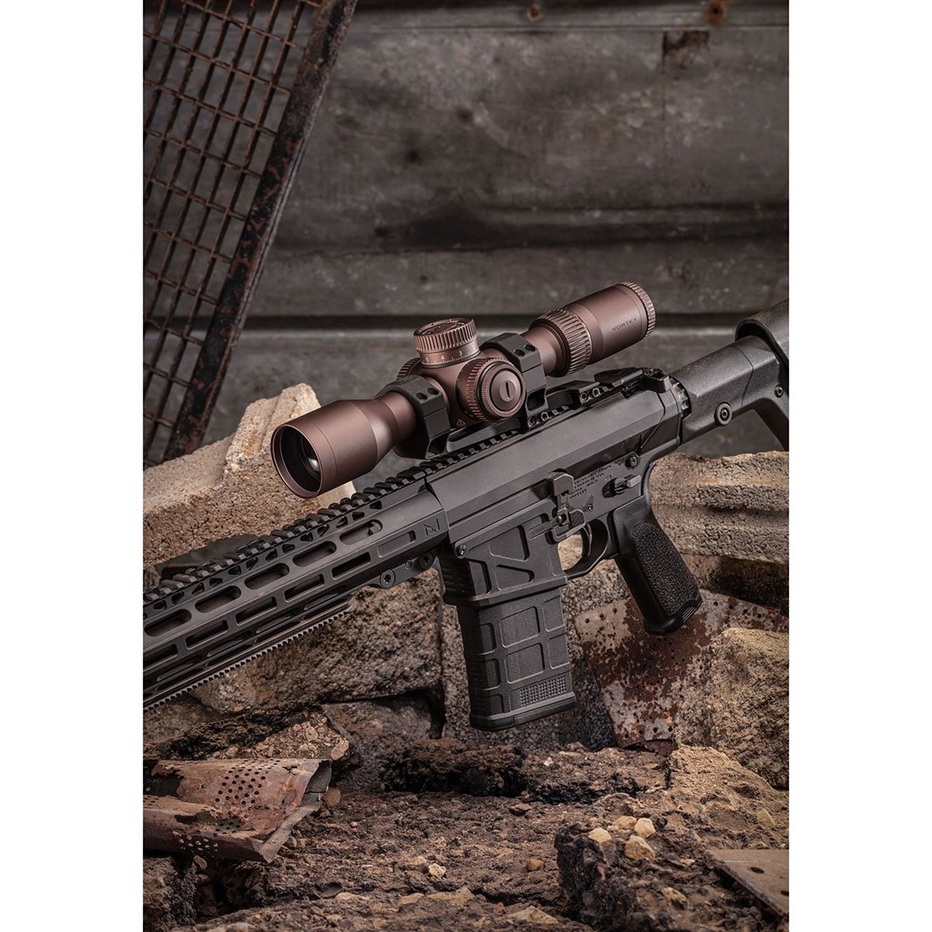 Razor HD Gen III 4-24x44mm FFP Ill EBR-7D MRAD Reticle Black