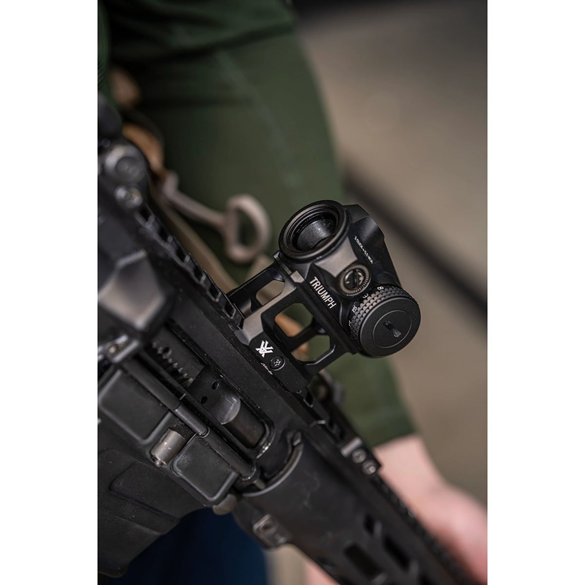 Triump 2-MOA Red Dot