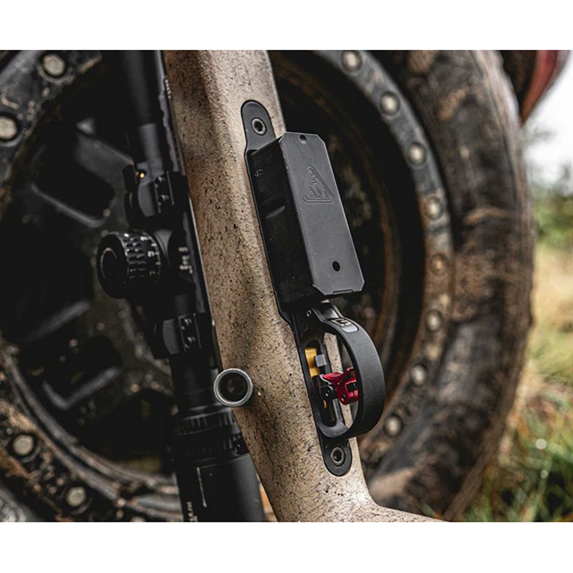 Hunter M5 Detachable Box Mag Well for Rem 700 LA CIP Black