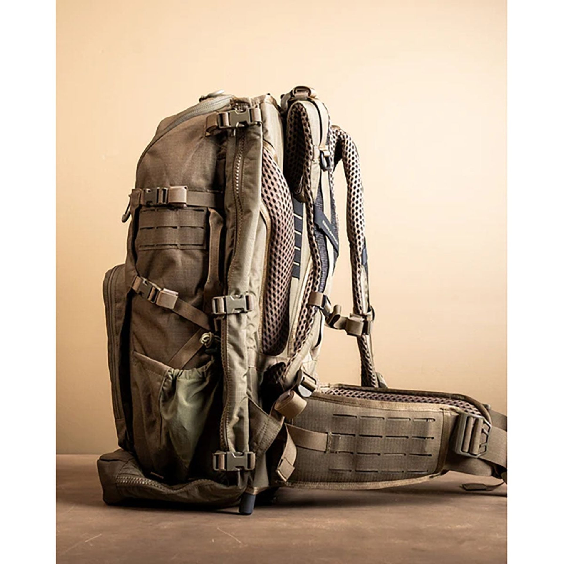 Spectre Pack Dry Earth