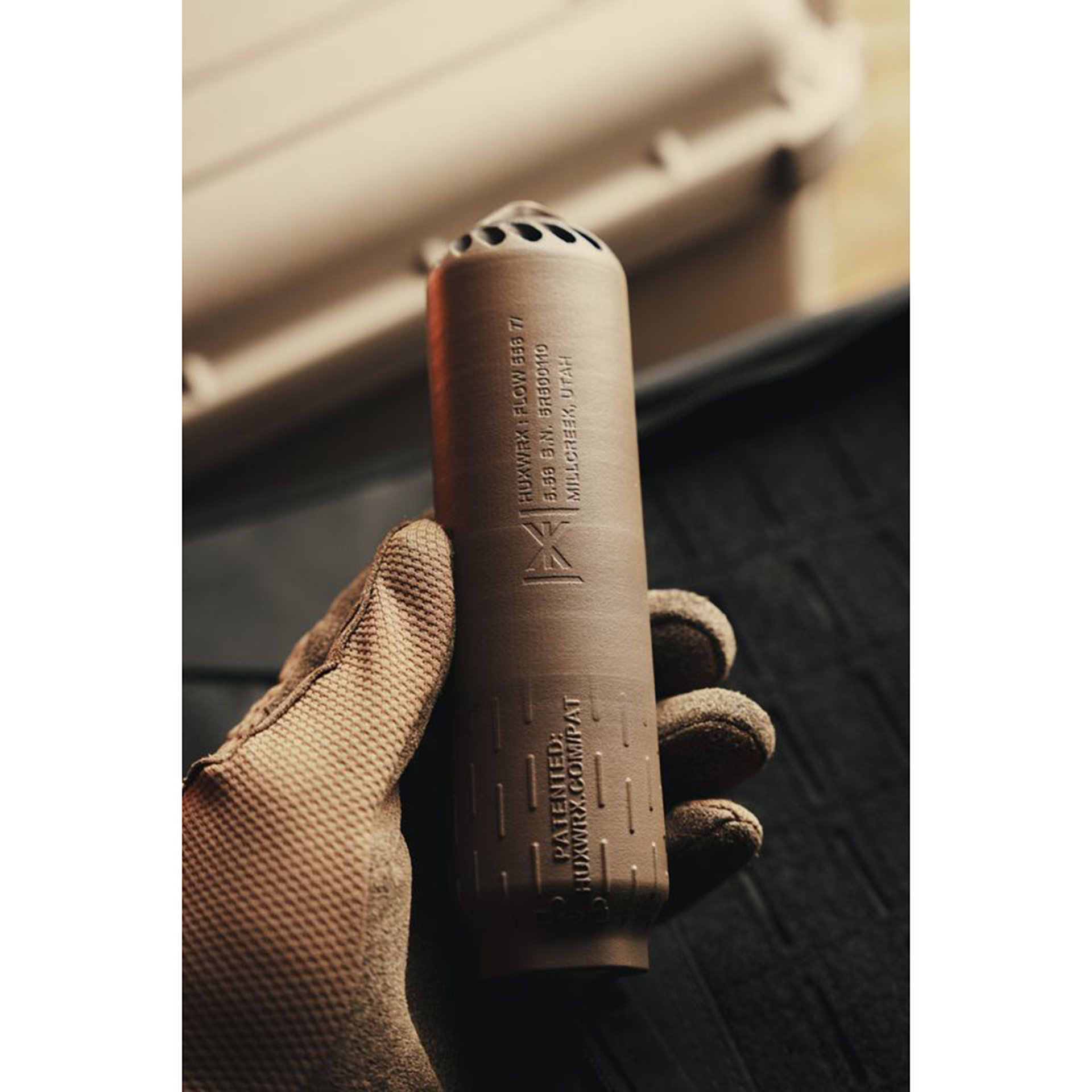 FLOW 556 Ti Rifle Suppressor w/Flash Hider Black