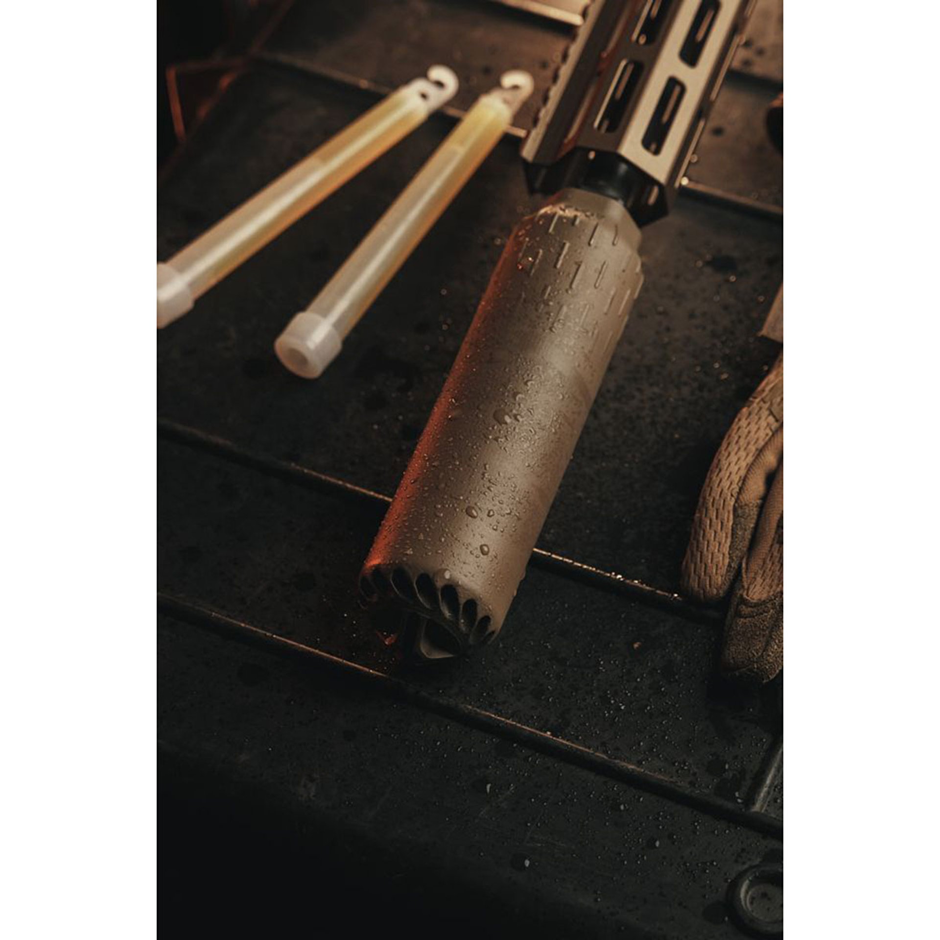 FLOW 556 Ti Rifle Suppressor w/Flash Hider Black