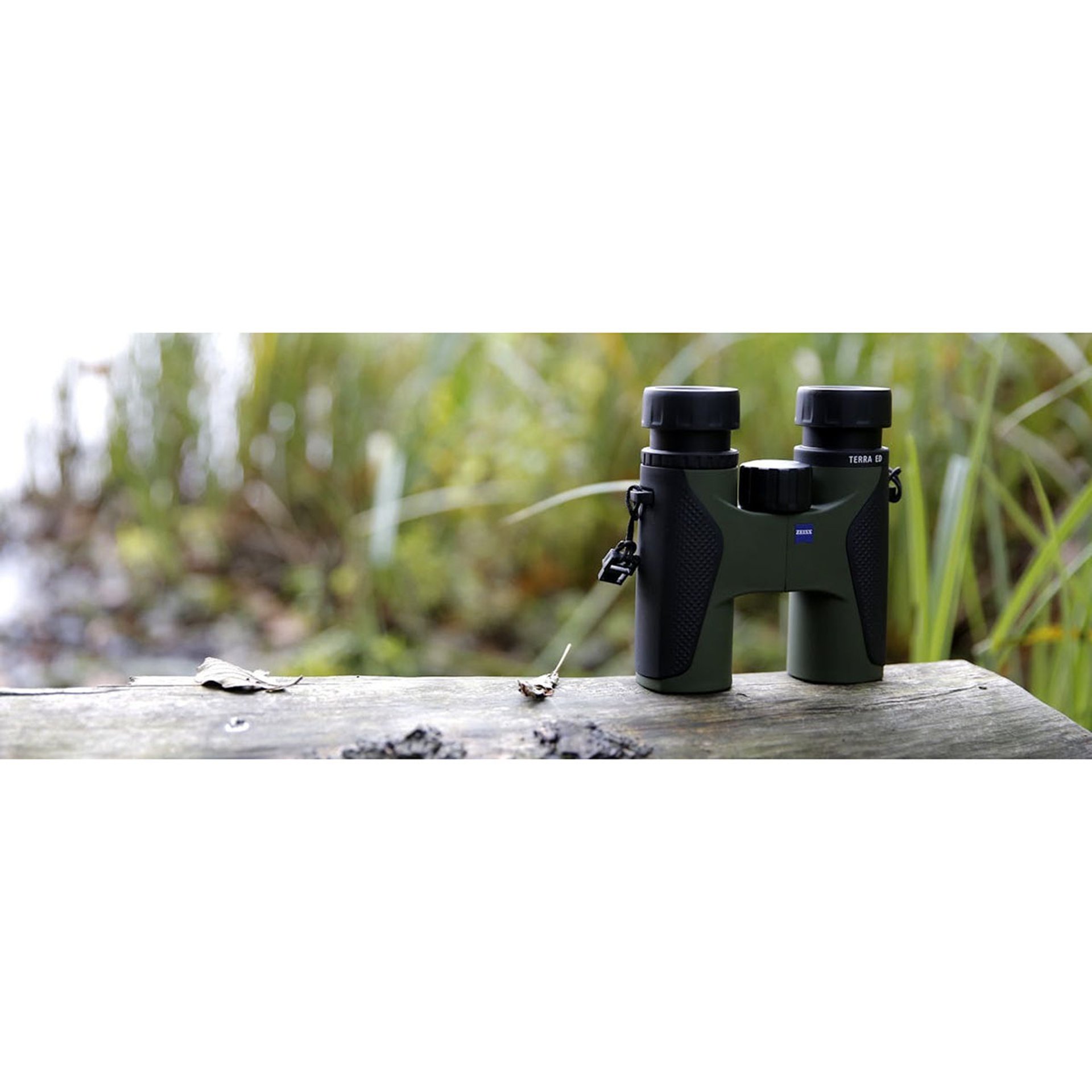 Terra ED 10x32mm Binocular Black