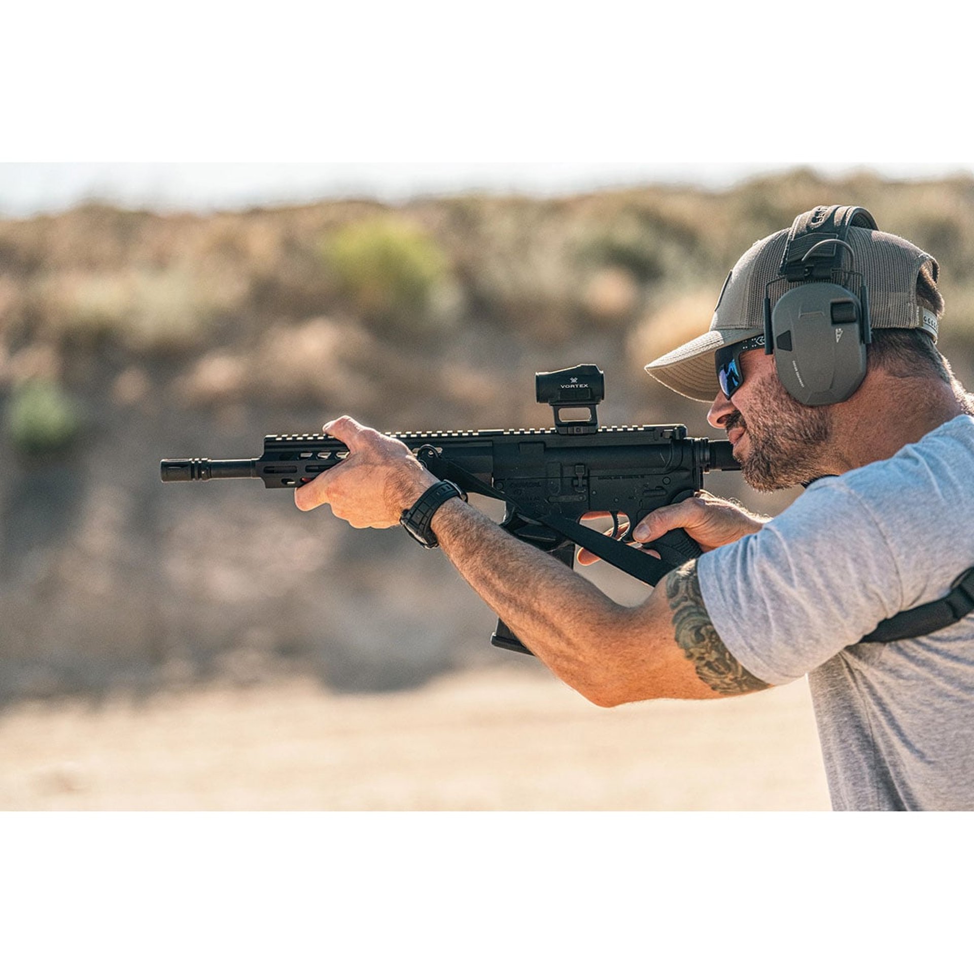 CF2-RD2-SLR Crossfire II 2 MOA Solar Green Dot Sight Black