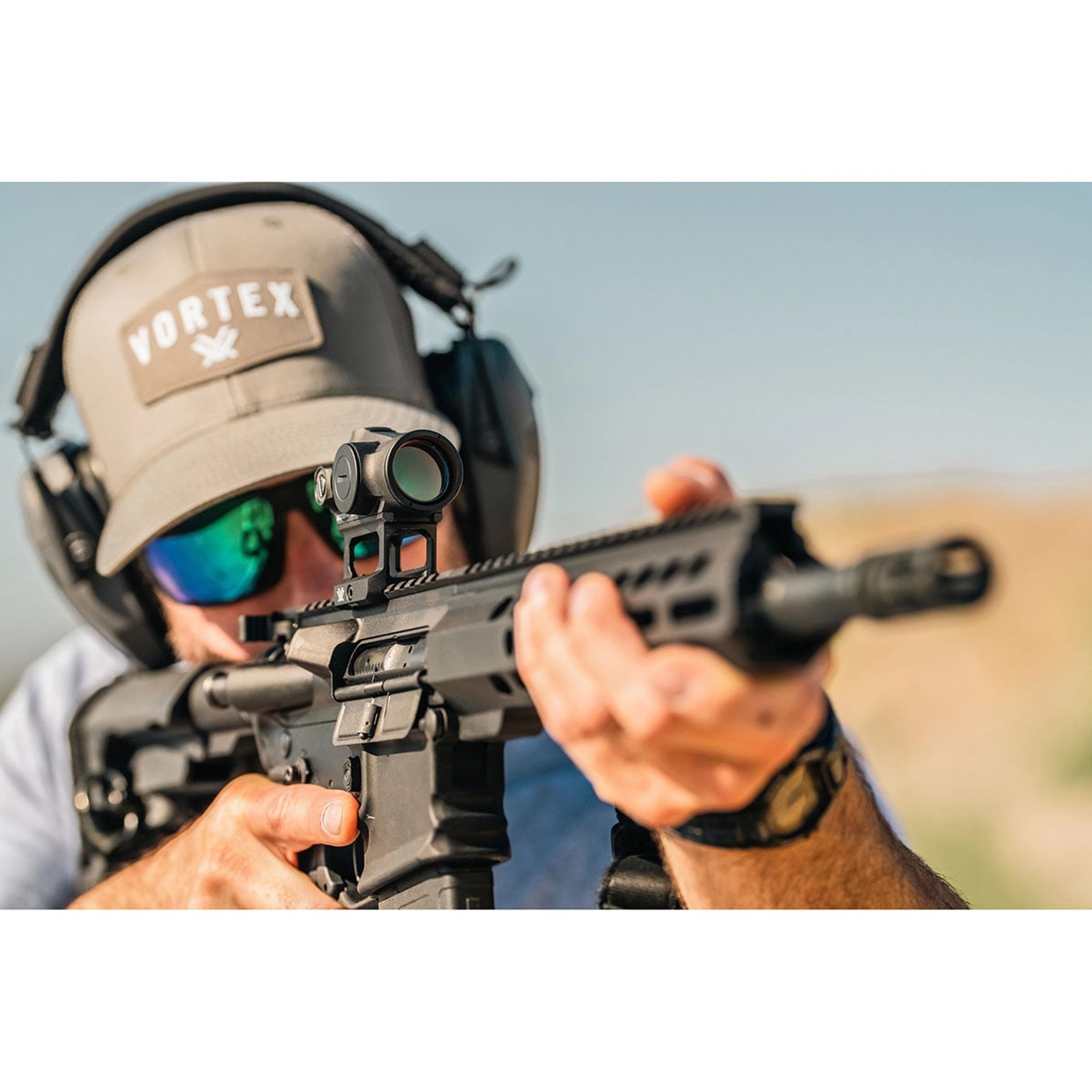 CF2-RD2-SLR Crossfire II 2 MOA Solar Red Dot Sight Black