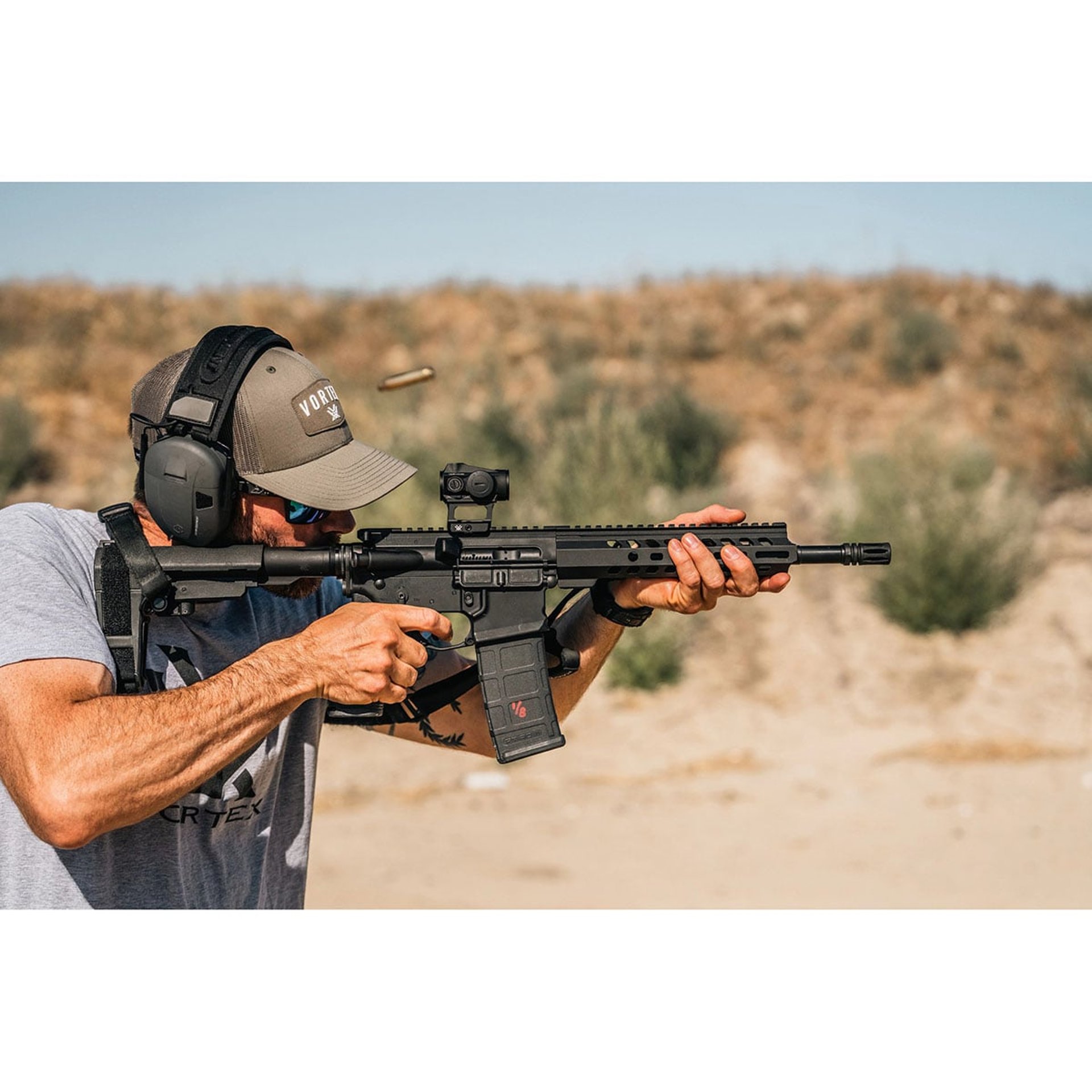 CF2-RD2-SLR Crossfire II 2 MOA Solar Red Dot Sight Black