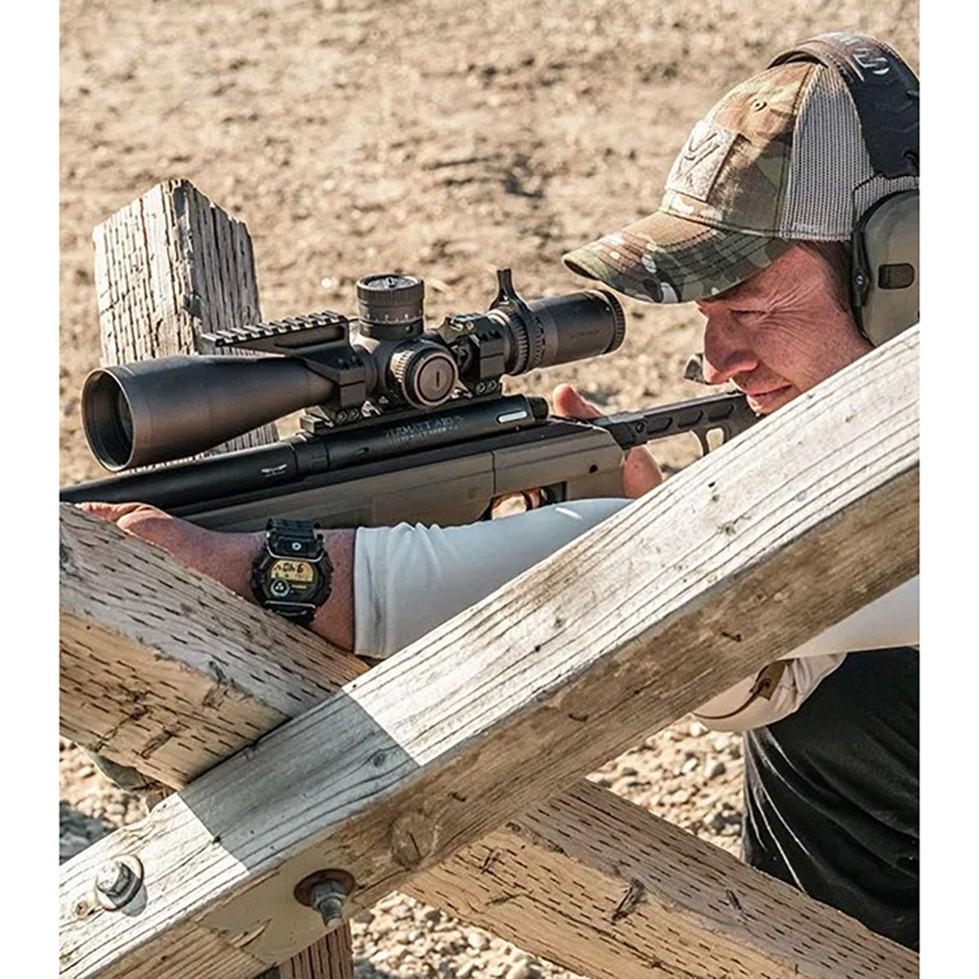Razor HD Gen III 6-36x56mm FFP Illum. VMR-5 MOA Bronze