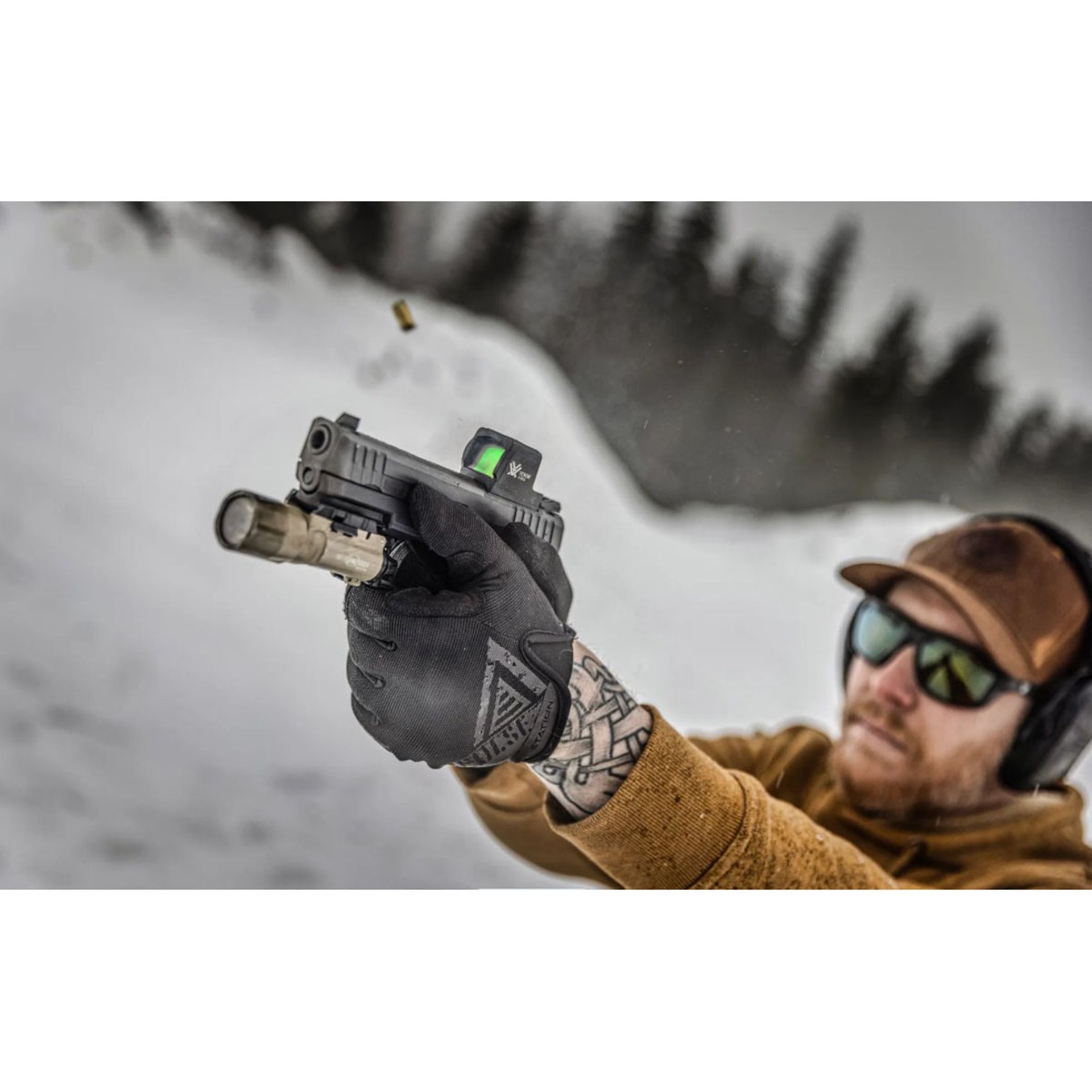 Venom 3 MOA Enclosed Micro Green Dot Sight Black