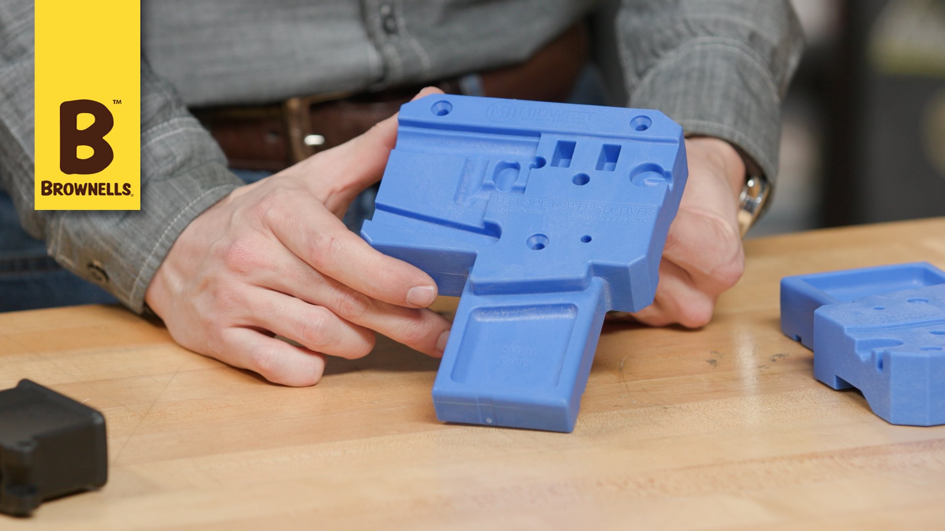 0009-22 Product Spot Light - Midwest Industries AR-15 Bench Block_Thumb