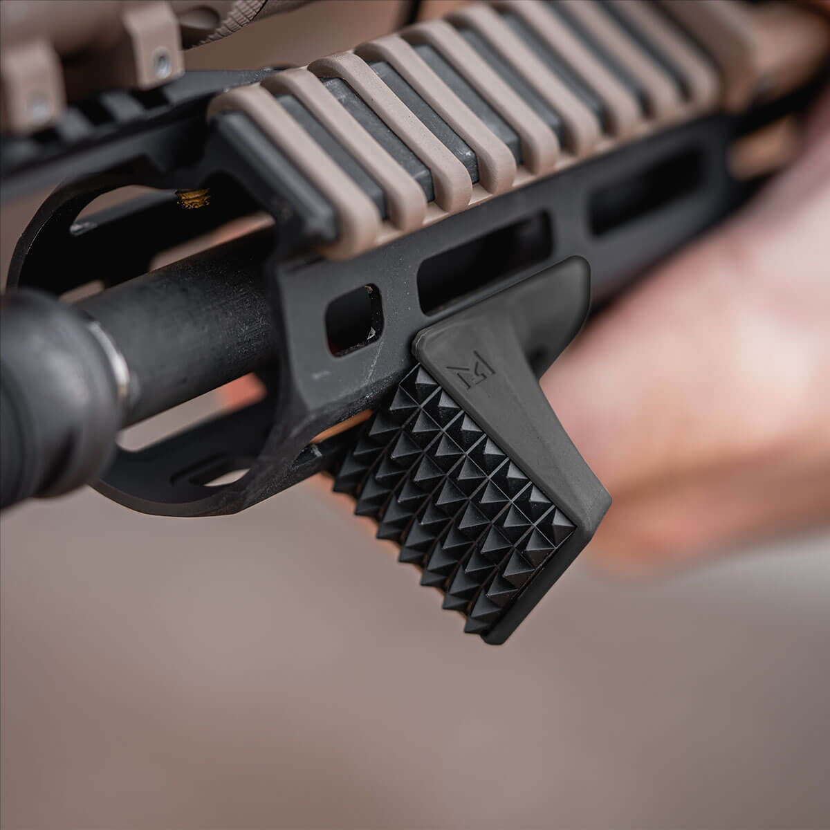 MAGPUL Barricade Stop M-LOK FDE SKU: 430104295