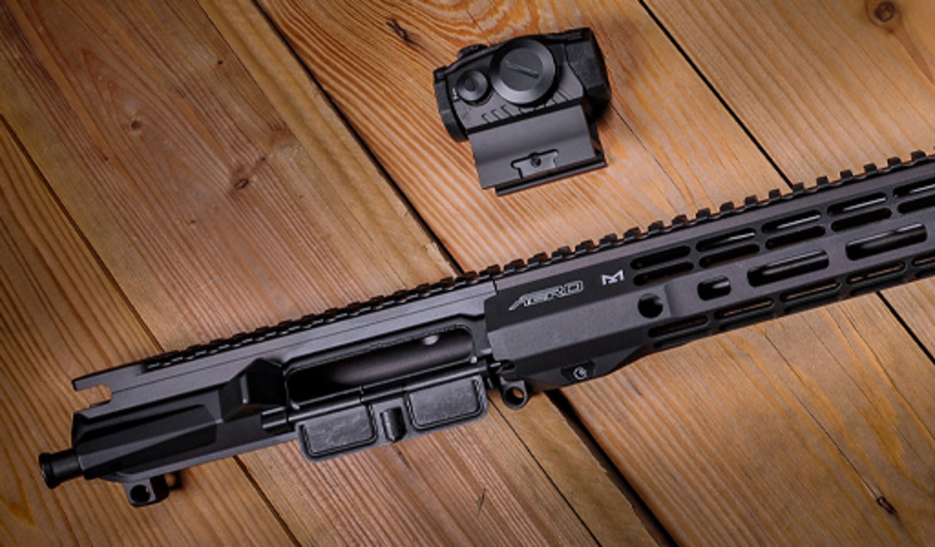 MemorialDay Images_512x300_NoDot_Aero M4E1 Upper_SIG Romeo5